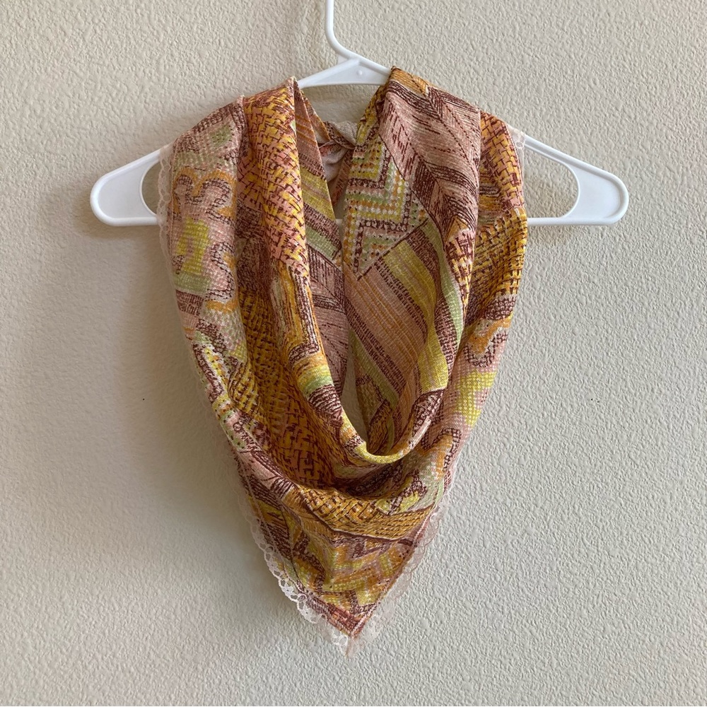 Large Vintage 70s Patchwork Pattern Bandanna - image 2